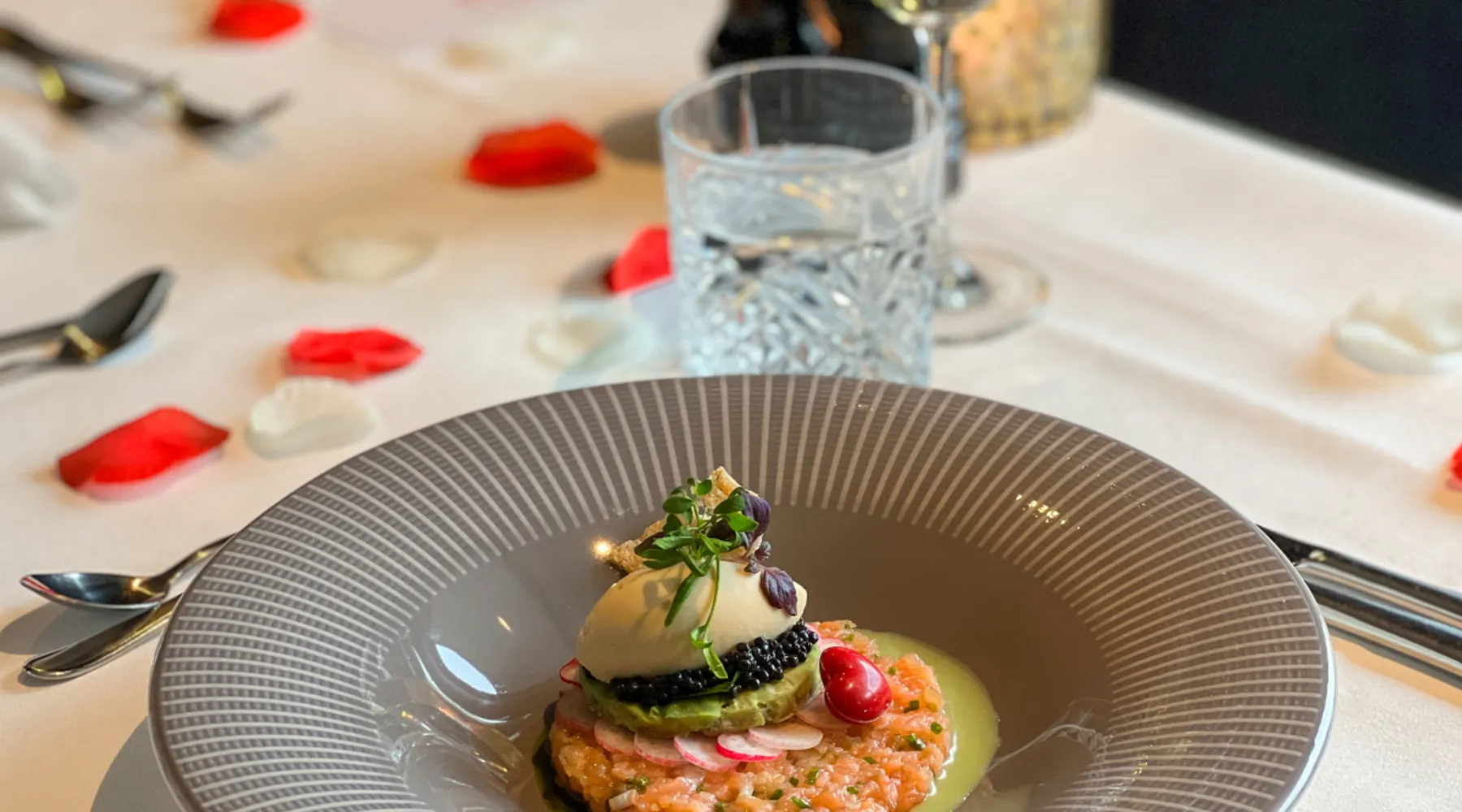 Starter | Salmon | Valentine's Day Dinner | Hotel Room | Rose Petals