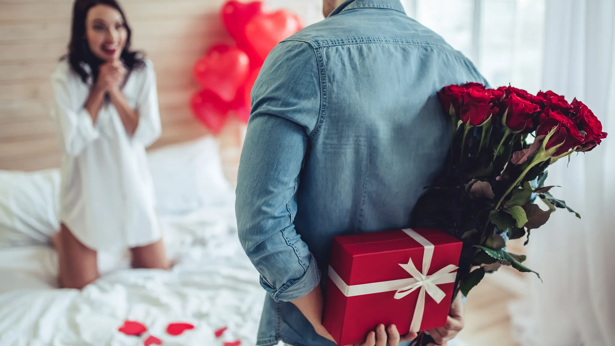 Valentijnsdag | Rode rozen | Cadeau | Verrassing | Liefde
