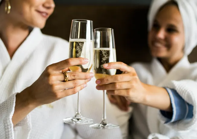 Champagne | Vriendinnen | Hotelkamer | Genieten