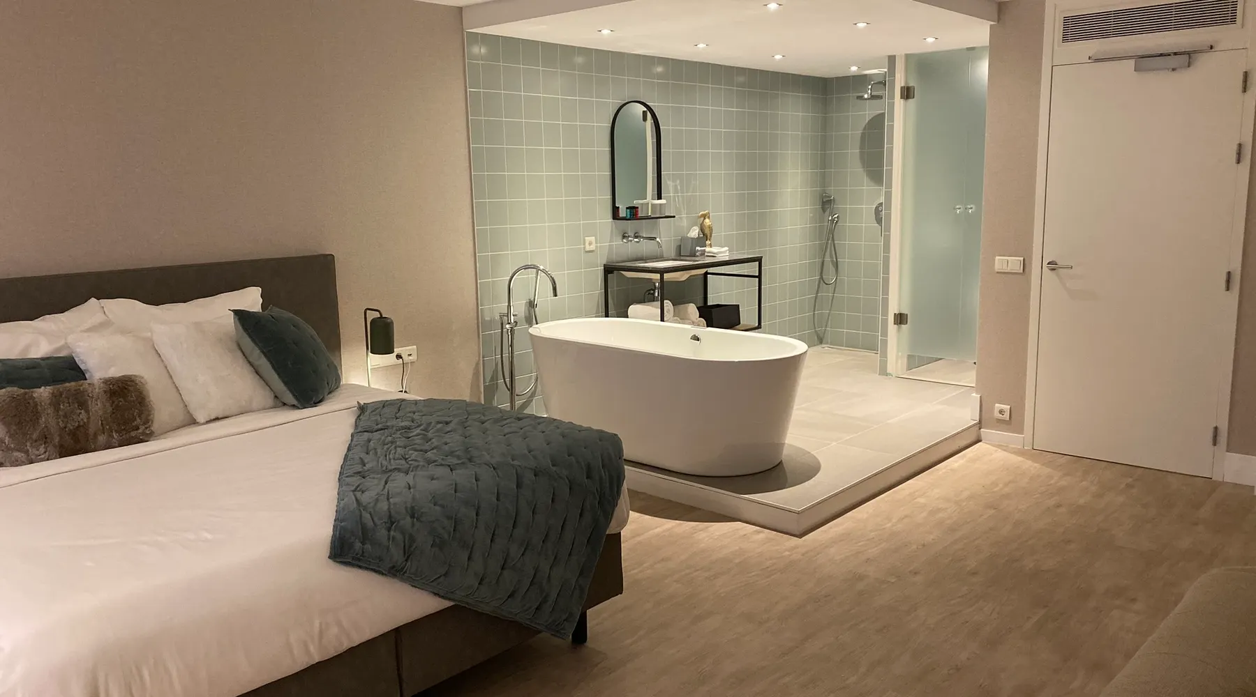 North Suite