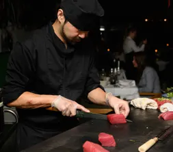 Chef sushi | Sushi | Sashimi | Tataki | thon frais