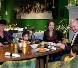 Buffet | Familie | Kinder | Essen