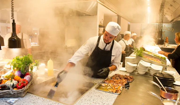 Live Cooking Buffet | Van der Valk | Chefkoch | Live Kochen