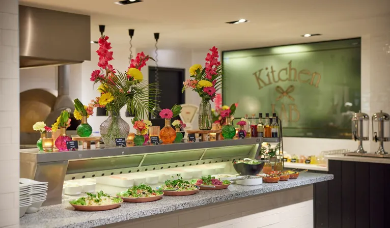 Restaurant buffet avec cuisine en direct | Brunch du dimanche