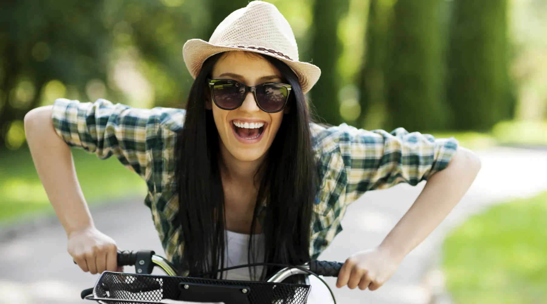 Bicycle | spring | woman