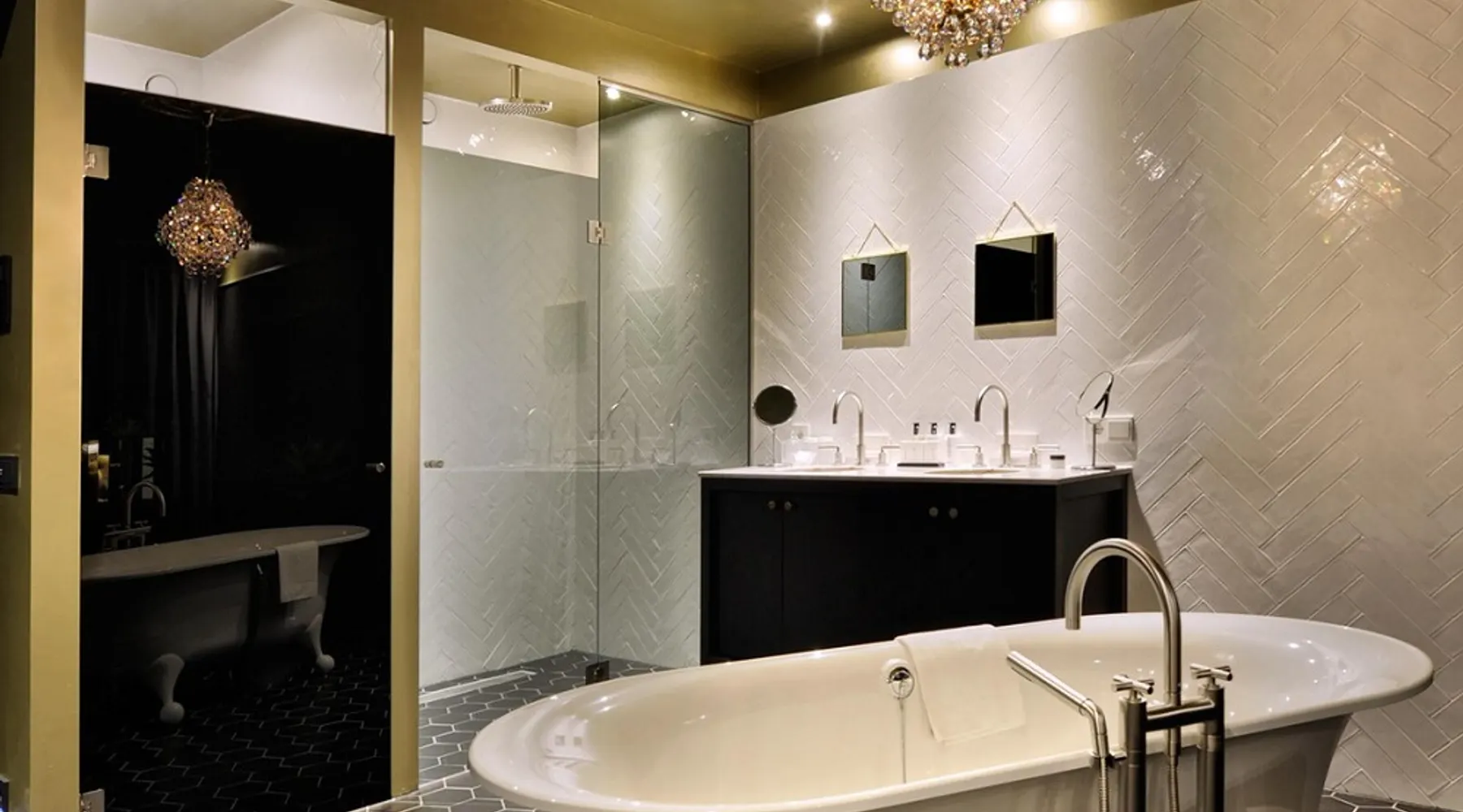 Badkamer Casino Suite | Van der Valk Hotel Sassenheim-Leiden