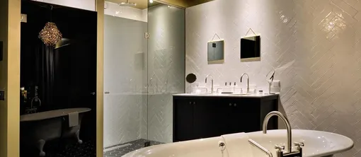 Badkamer Casino Suite | Van der Valk Hotel Sassenheim-Leiden