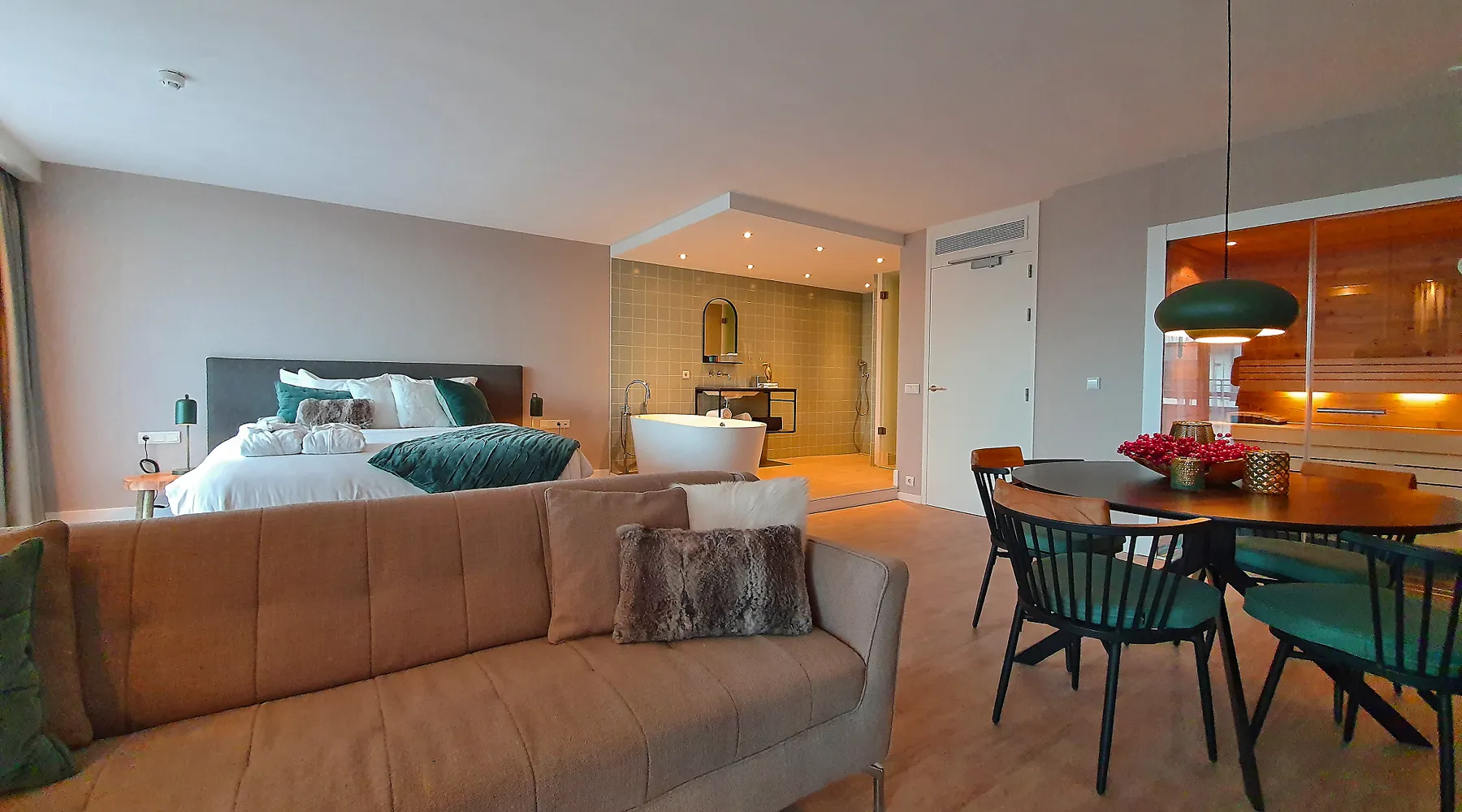North Suite Living avec sauna et Ambilight TV
