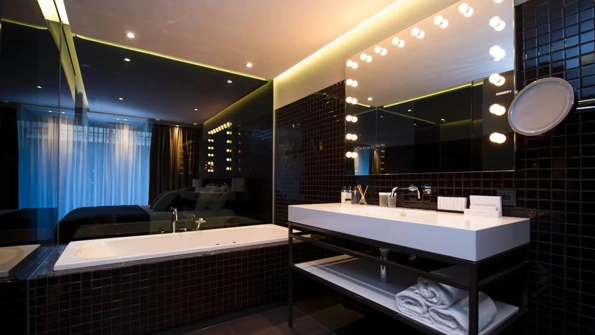 Badezimmer VIP Suite | Van der Valk Hotel Sassenheim-Leiden