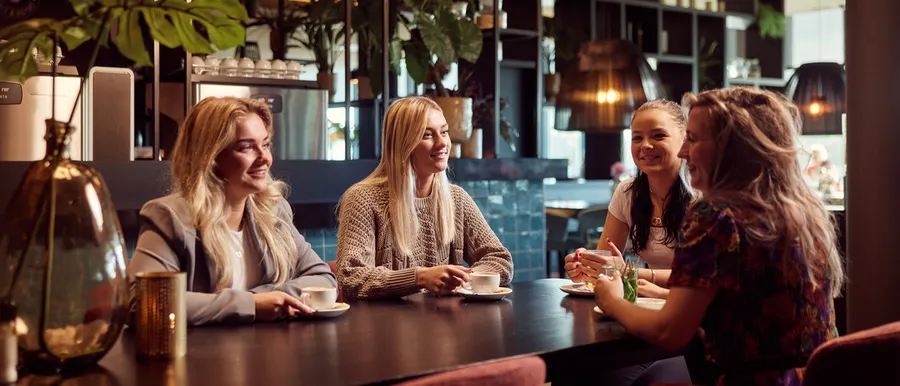 Koffie drinken bij Hotel Veenendaal