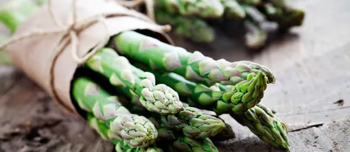 Green asparagus