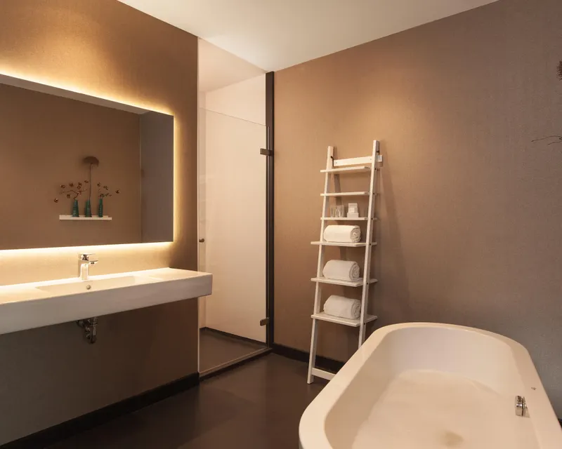 Deluxe hotelroom with bath