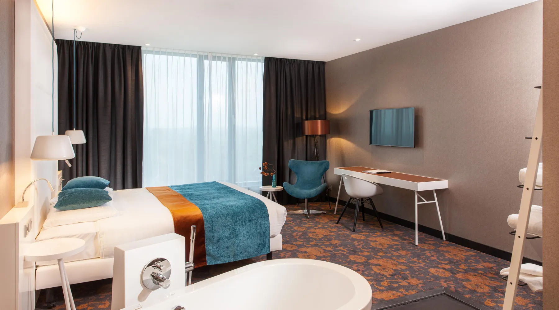 Slaapkamer en badkamer Superior Hotelkamer Hotel Veenendaal
