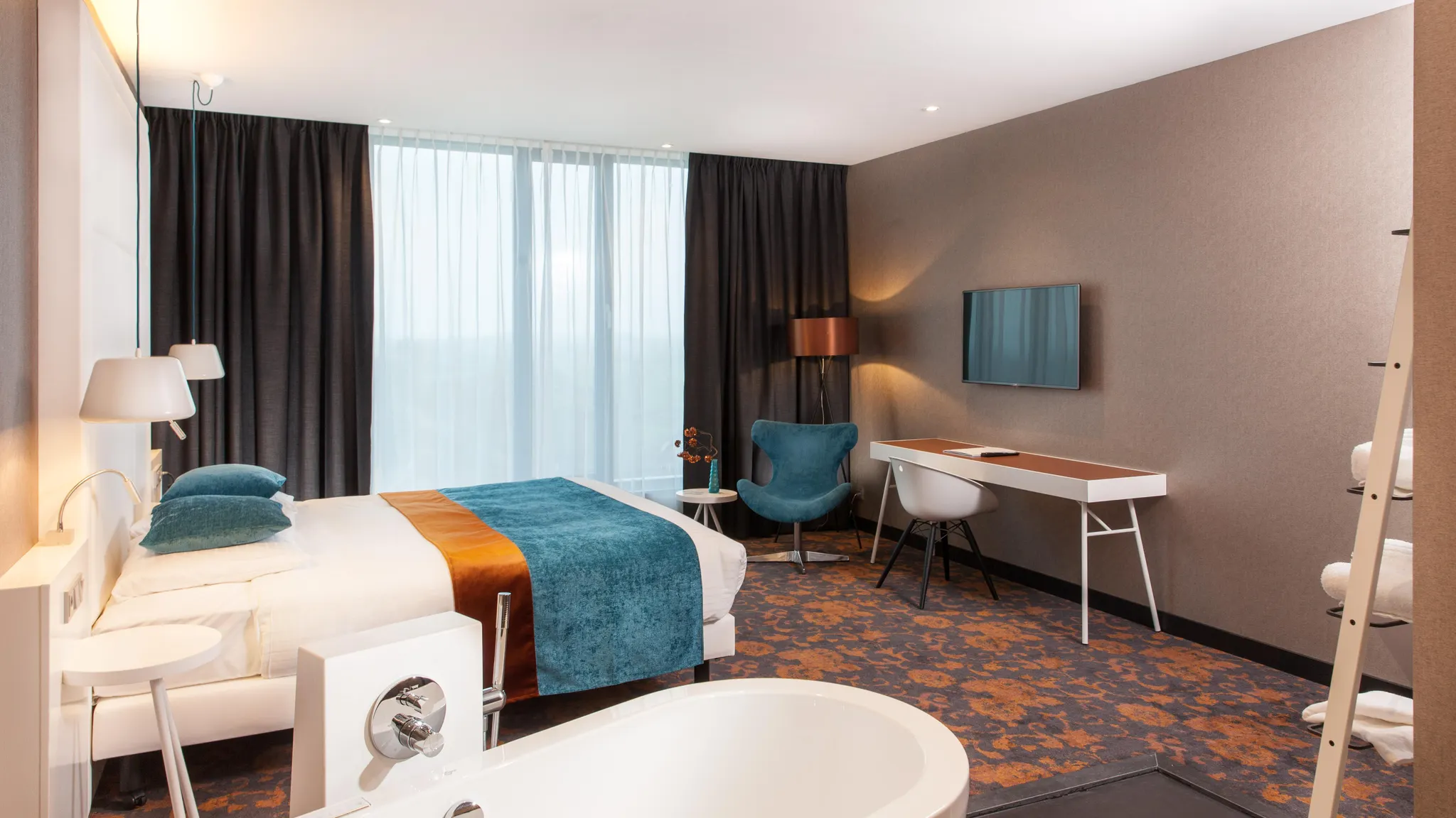 Slaapkamer en badkamer Superior Hotelkamer Hotel Veenendaal