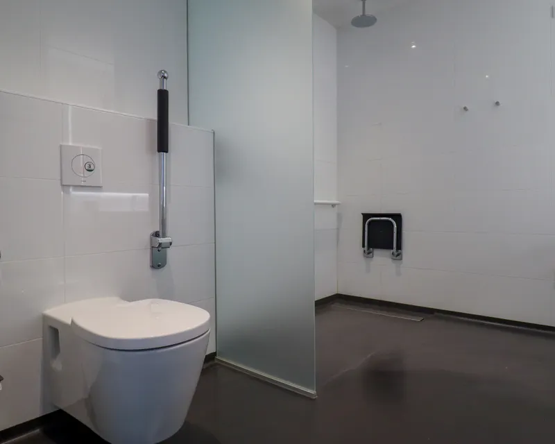 Hotel room Van der Valk wheelchair accessible