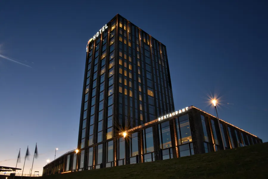 Frontview hotel