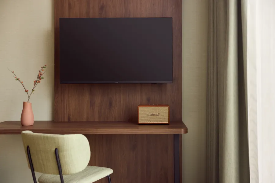 hotelroom 1