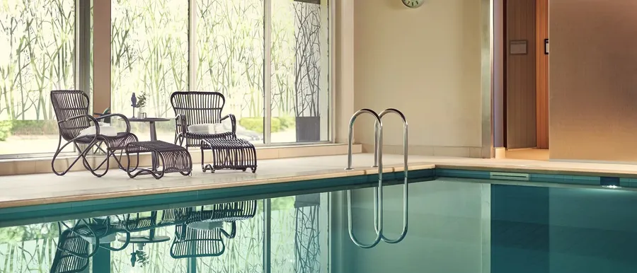 Hotel Antwerpen - Pool