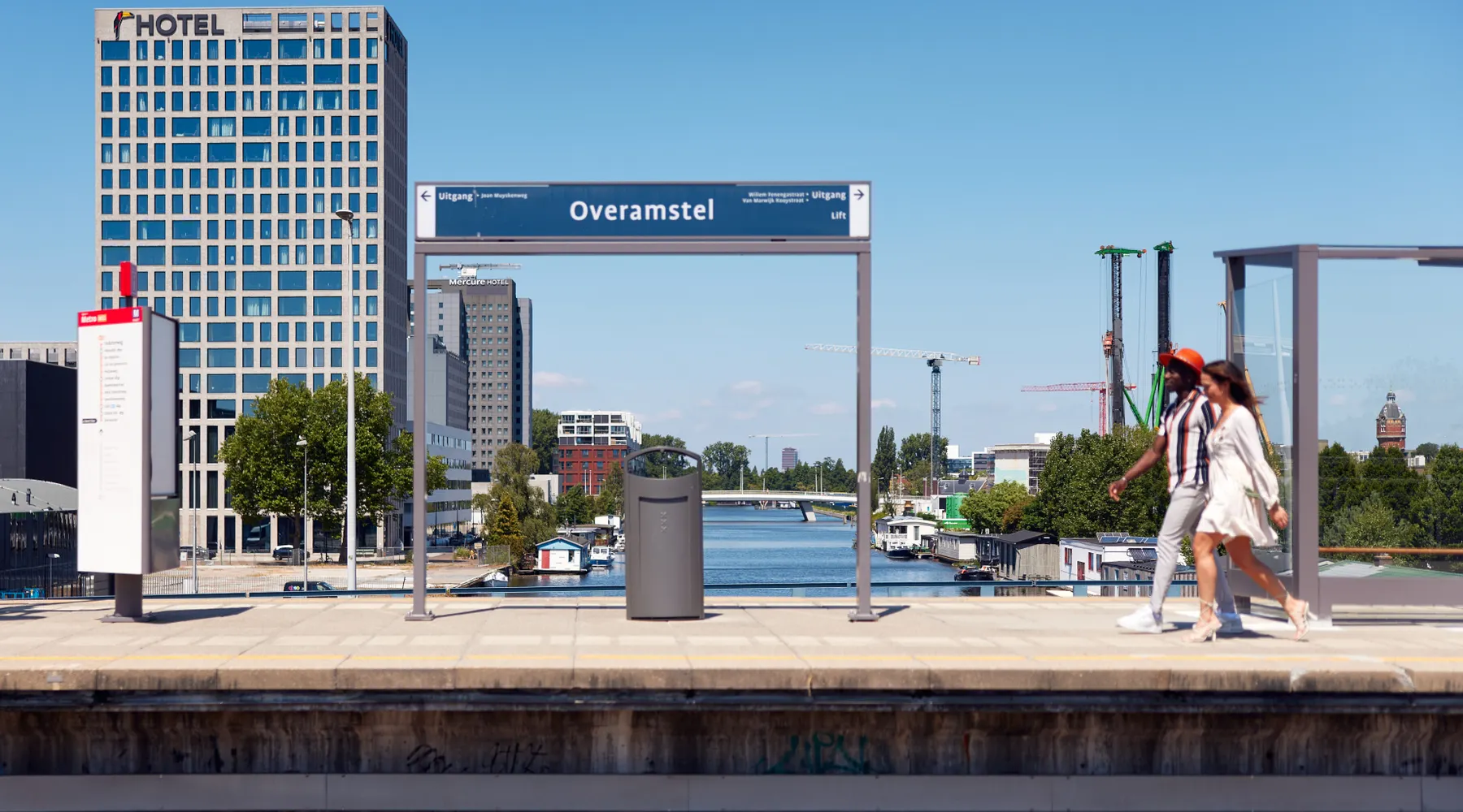 Overamstel metro station within walking distance of the hotel