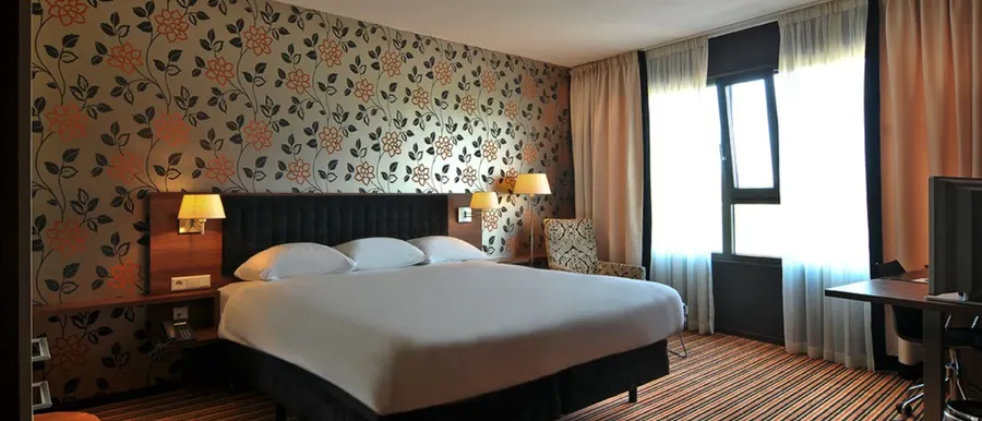 Junior suite hotel room Van der Valk Hotel Ridderkerk