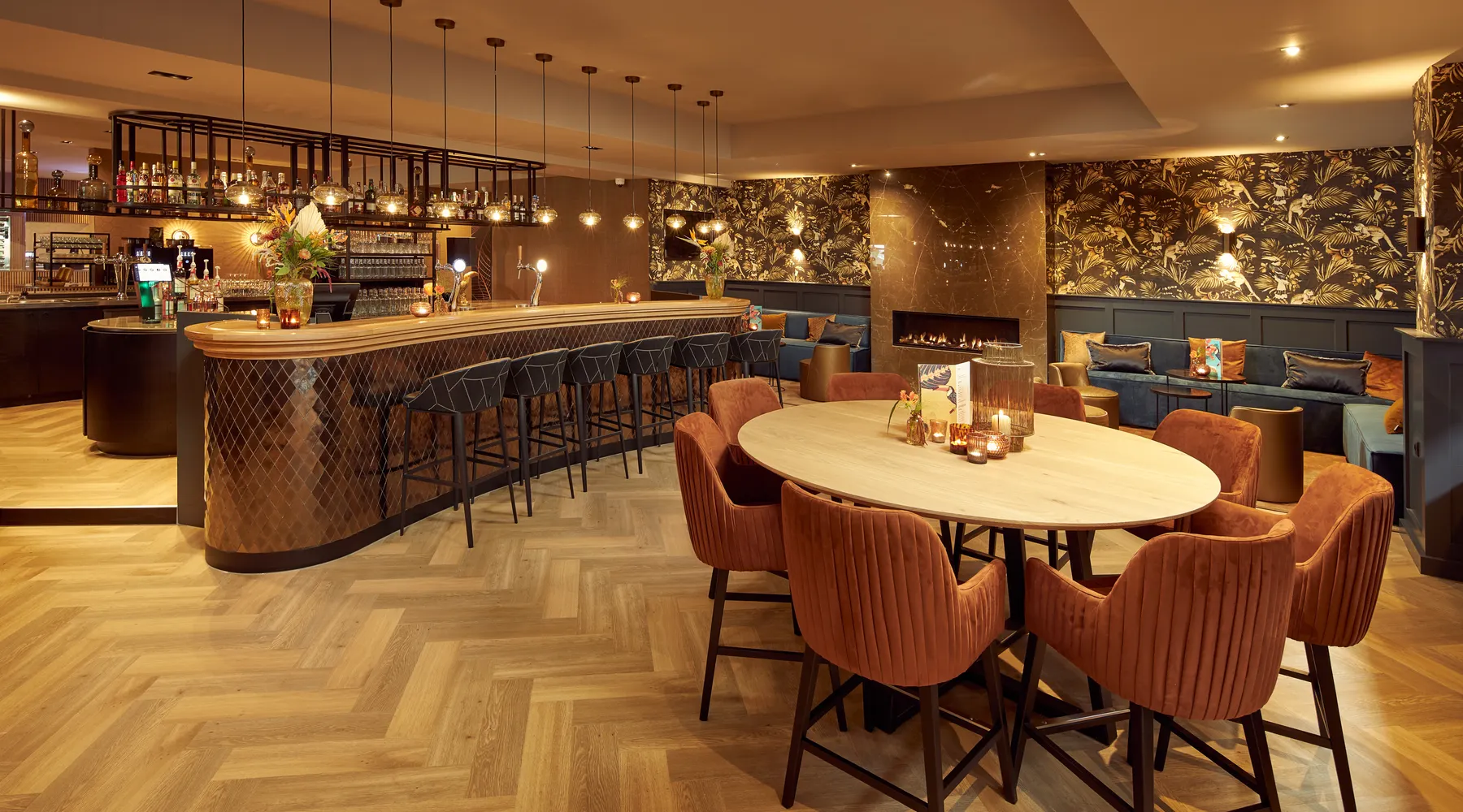 Van der valk Zuidbroek Bar