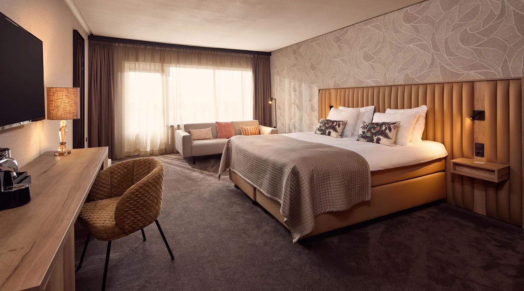 superior king room