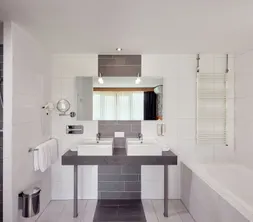 Badezimmer der Wohnung