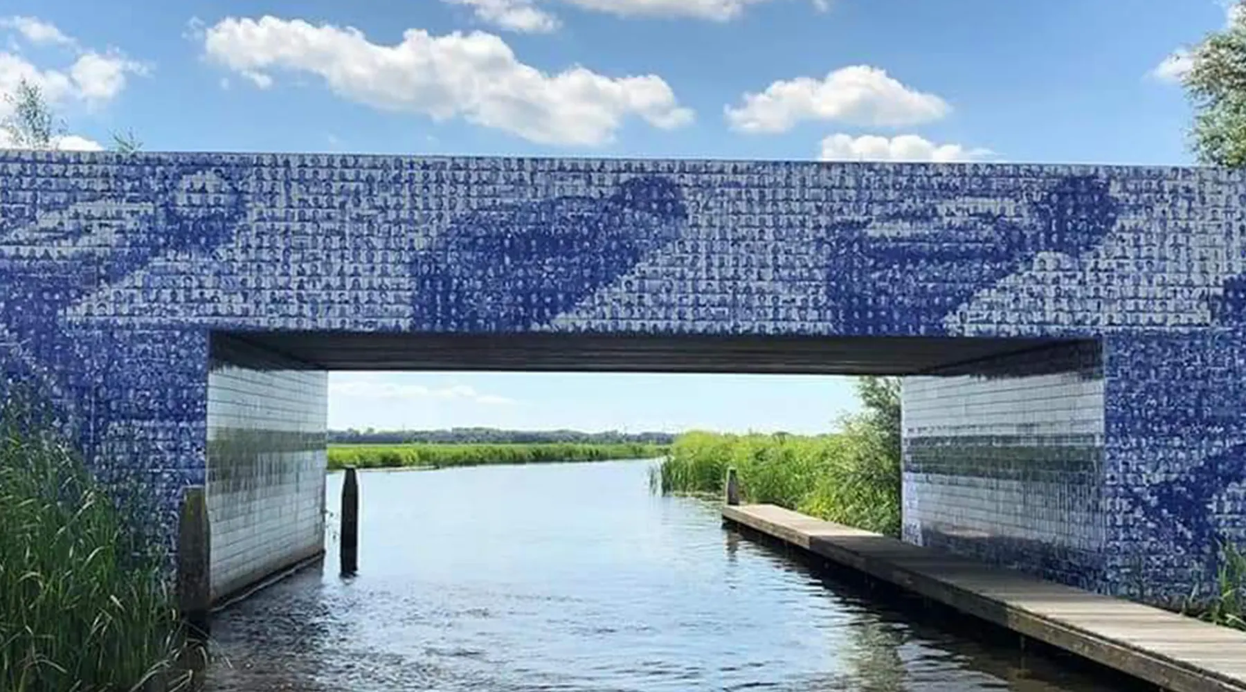 Tegeltjesbruggetje Bootverhuur de Bonkevaart