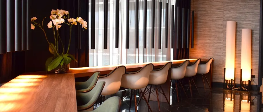 Werkplek in de lobby van Hotel Zaltbommel