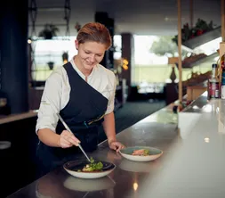 Fahrradpaket mit Abendessen im Restaurant Saltin Restaurant Salt