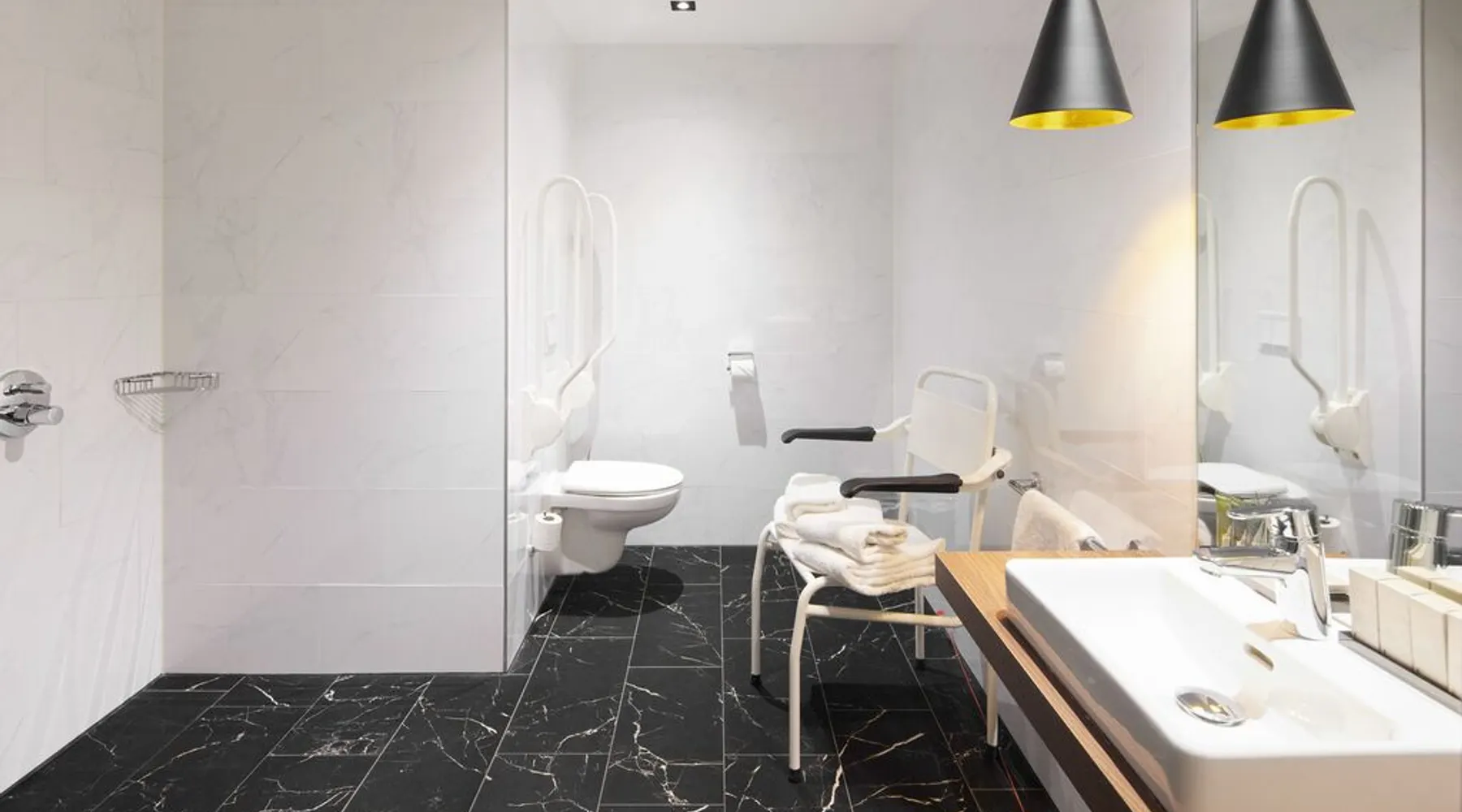 Mindervalidekamer-Zaltbommel-Badkamer