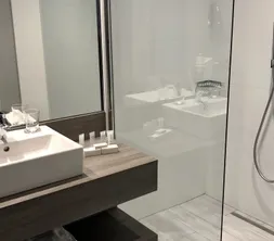Bathroom Comfort room