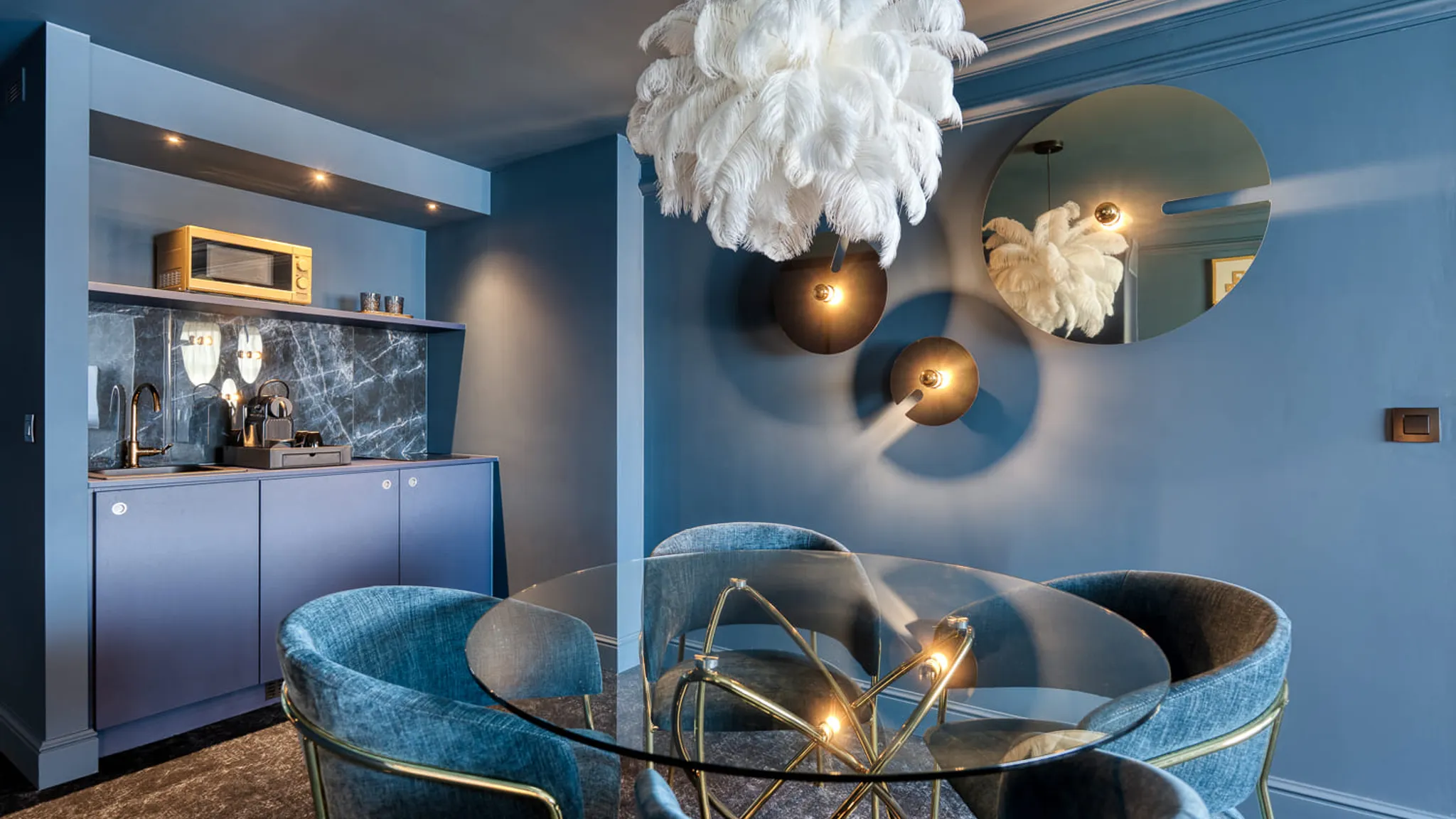 Salon privé de la Suite Gatsby, hôtel 4 étoiles à Liège