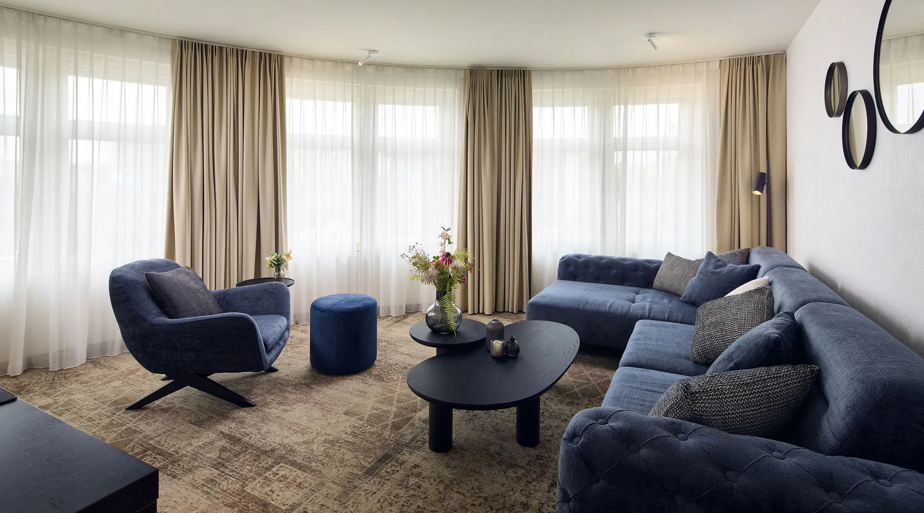 Business suite