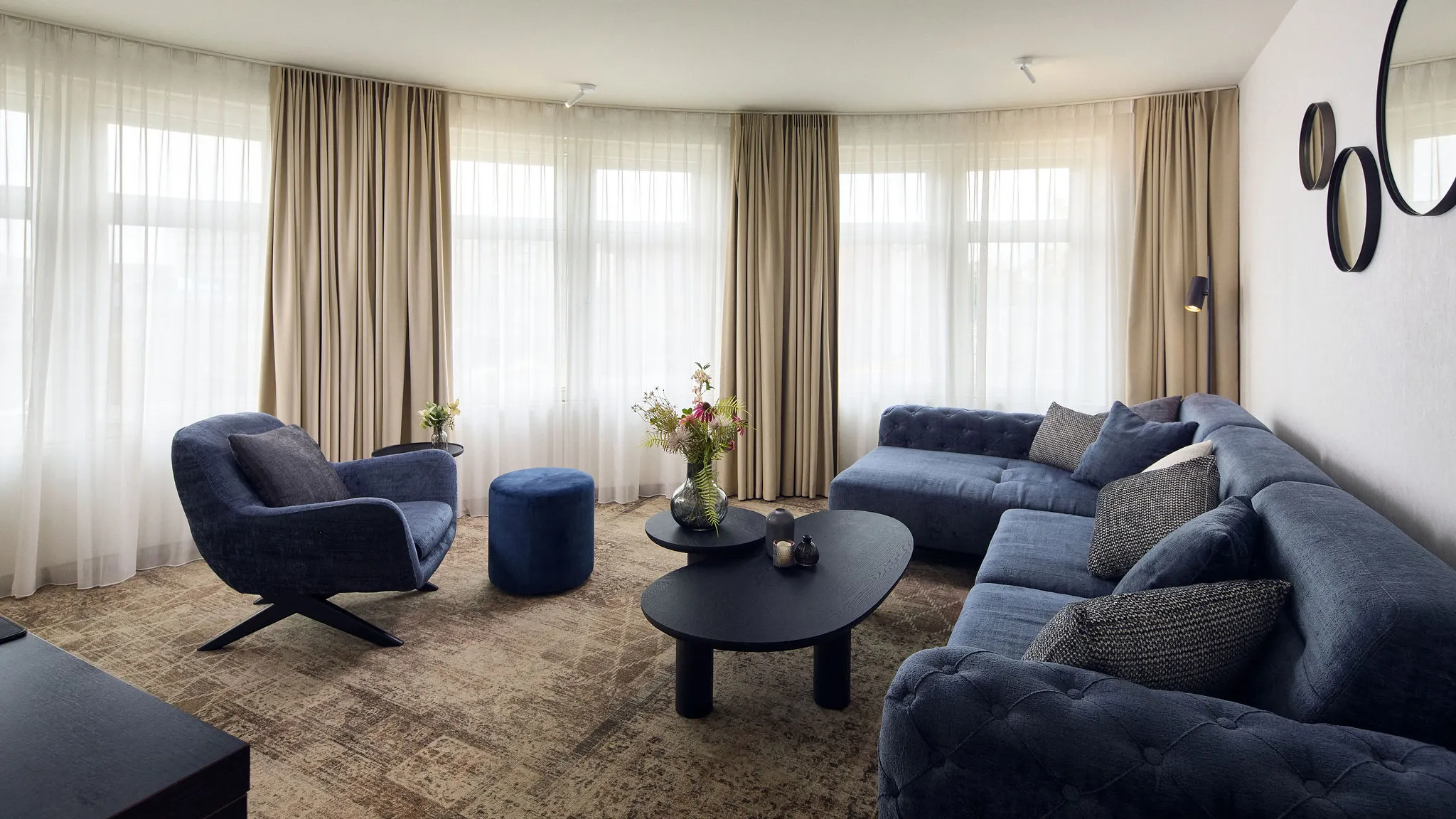 Business suite