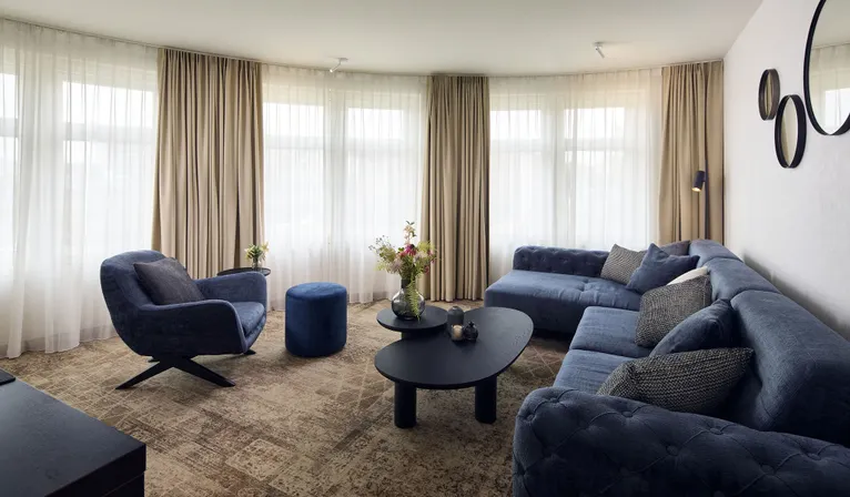 Business suite
