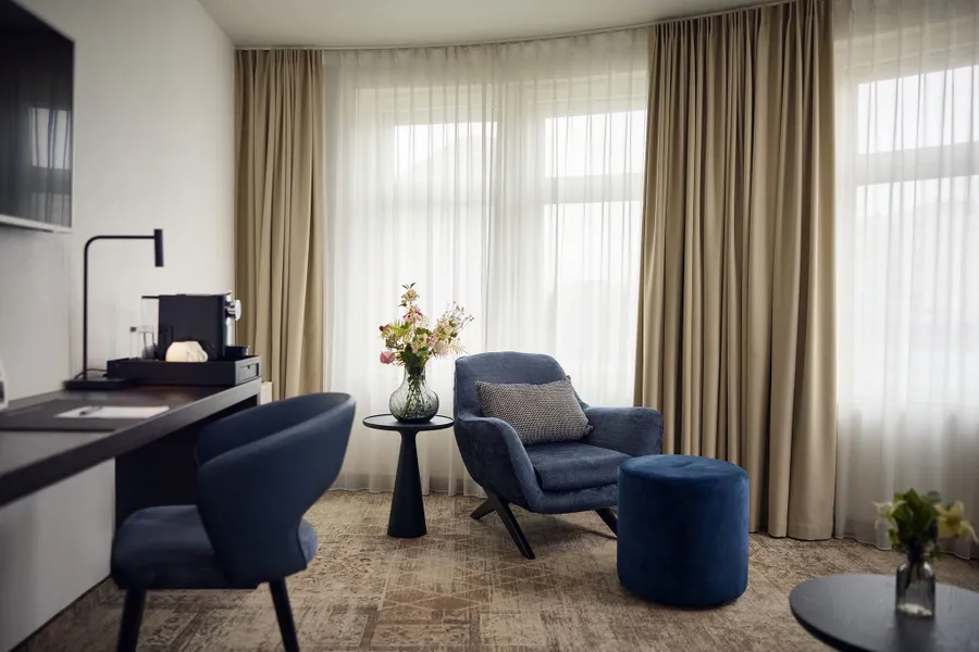 Business suite