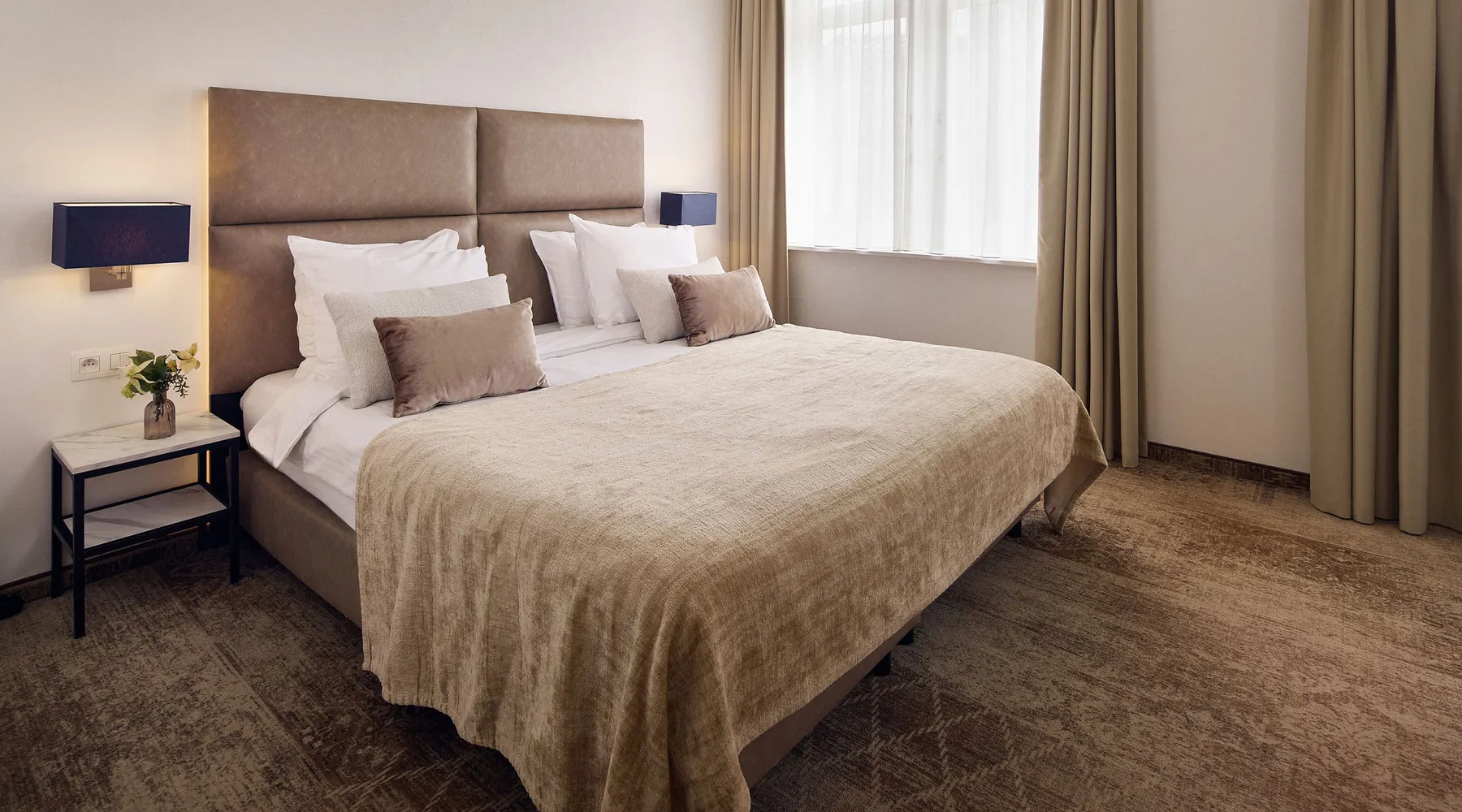 Business suite