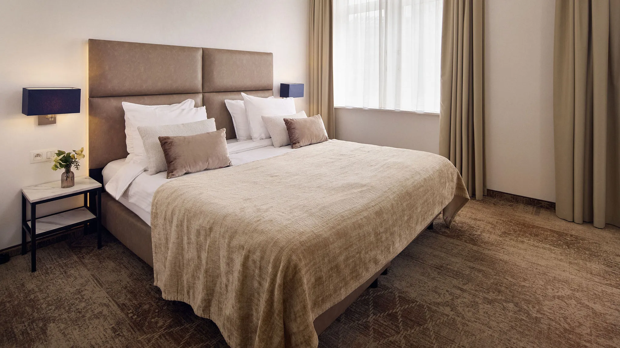 Business suite
