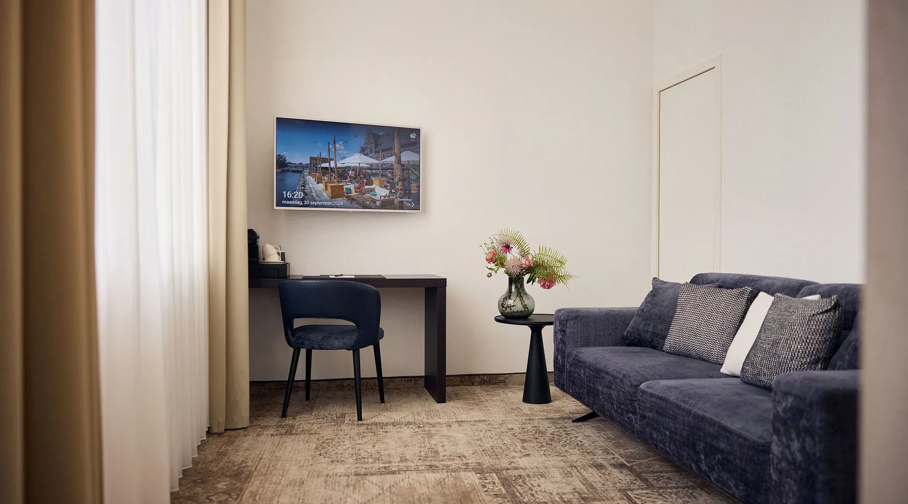Business suite