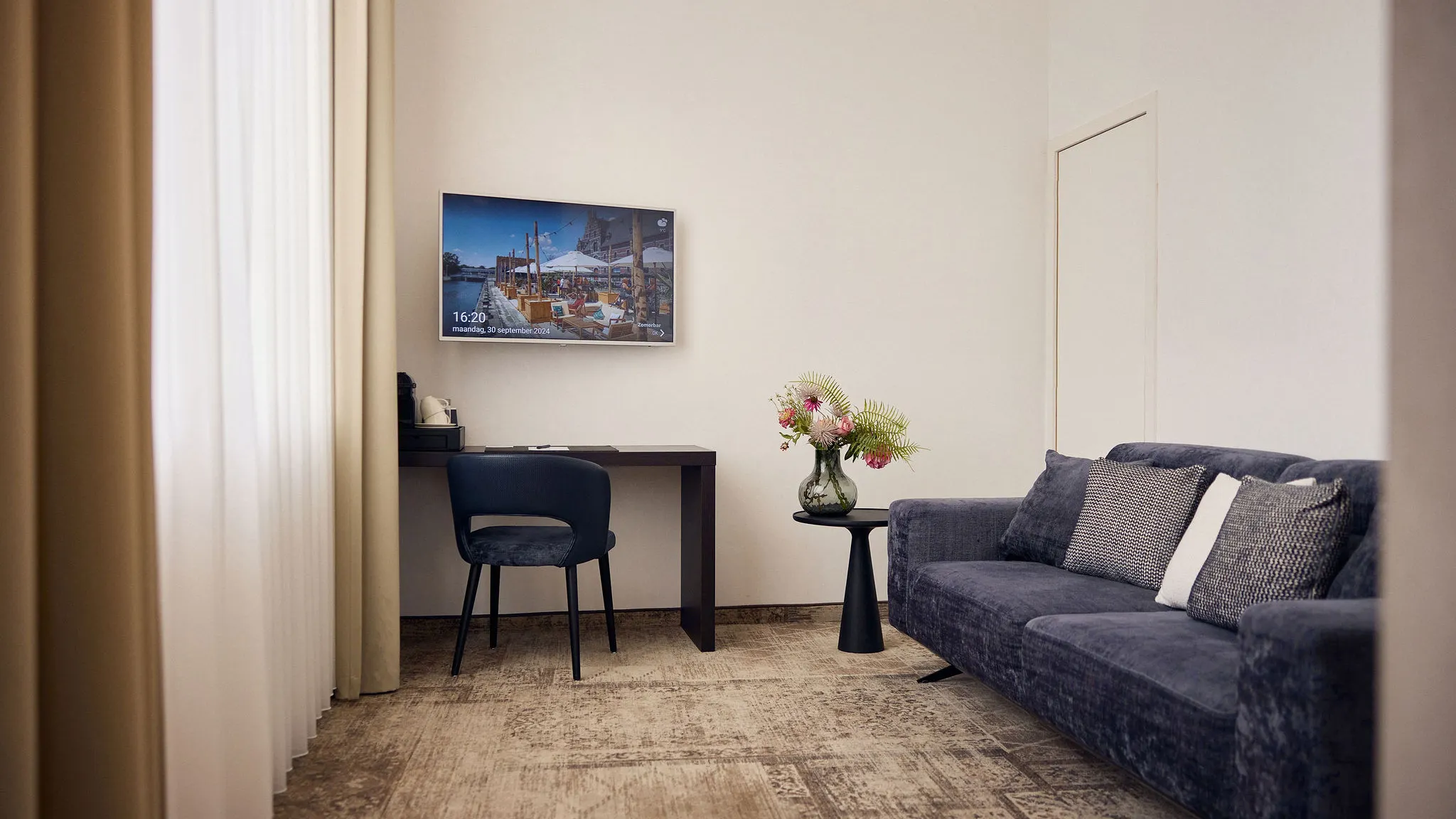 Business suite