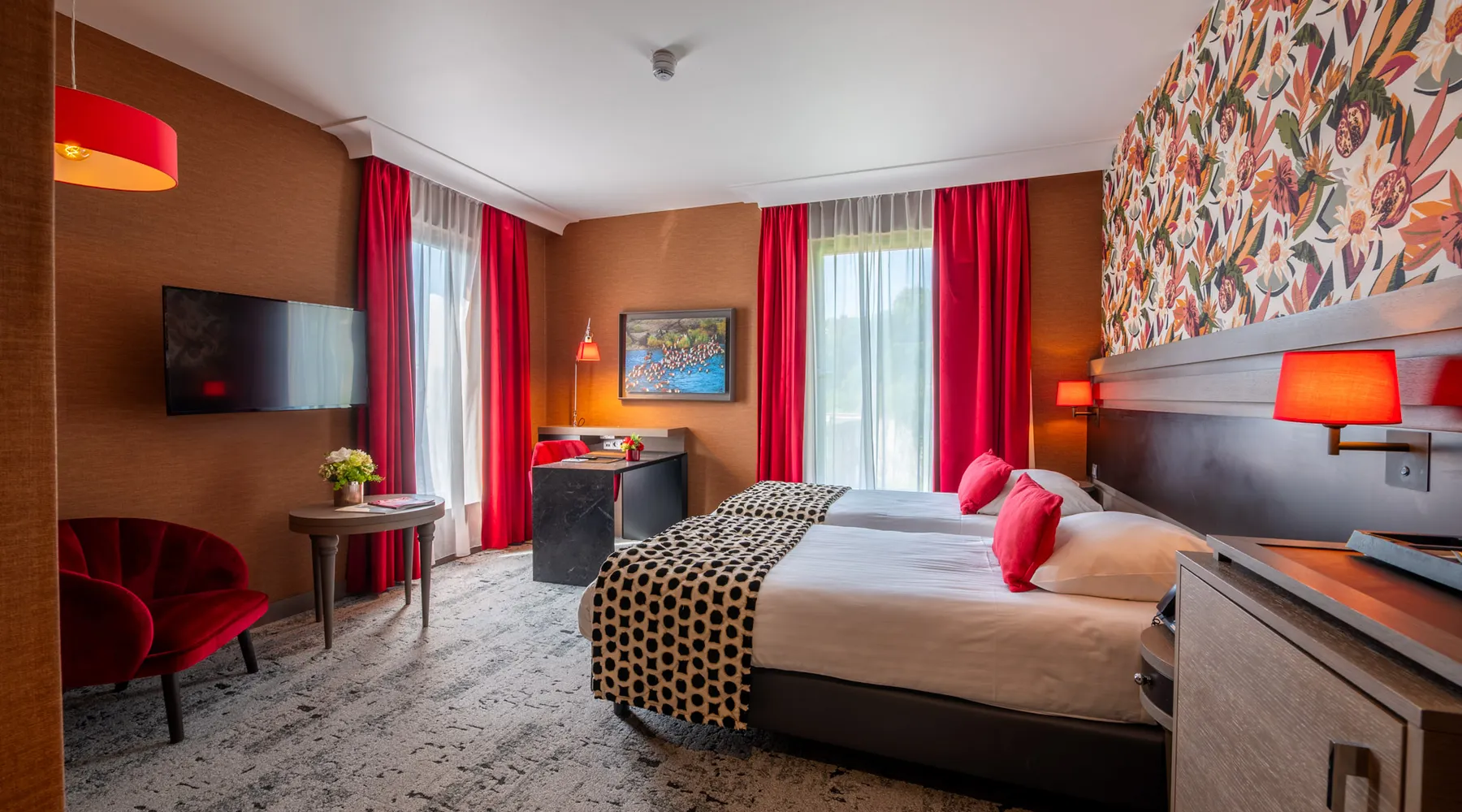 Chambre Twin moderne avec décoration élégante à l’Hôtel Van der Valk Sélys Liège