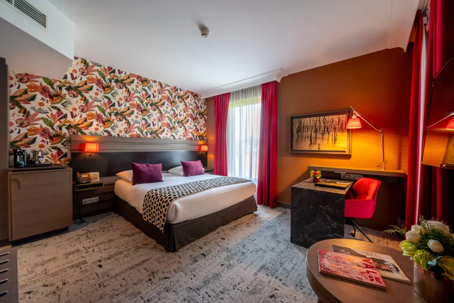 Chambre Classic King avec lit king size au Van der Valk Sélys Liège
