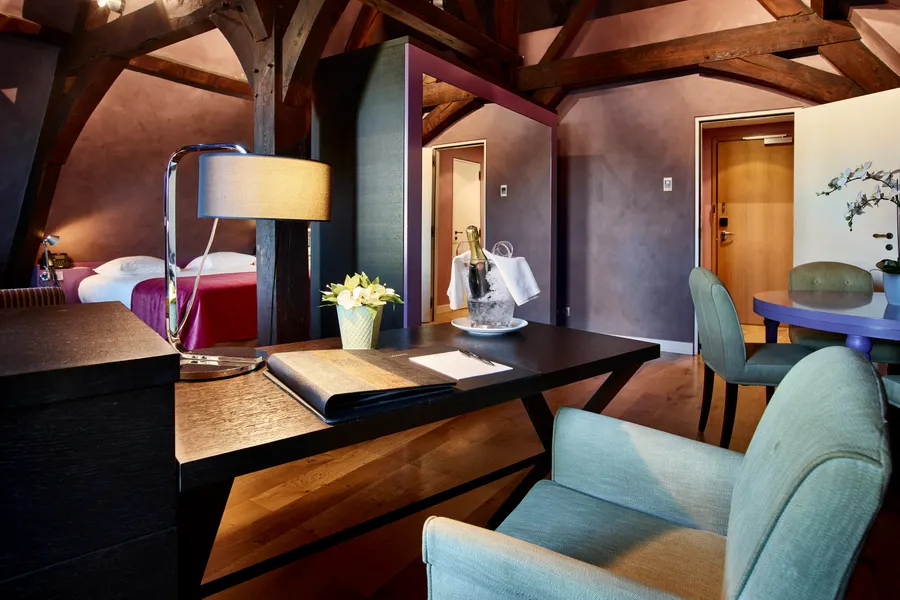 Bureau dans une de nos suites dans notre hôtel à Liège