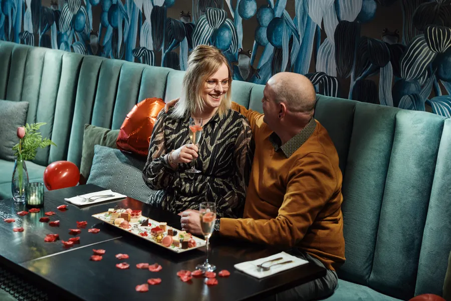 Bij aankomst staan er bonbons en een flesje Cava voor jullie klaar.