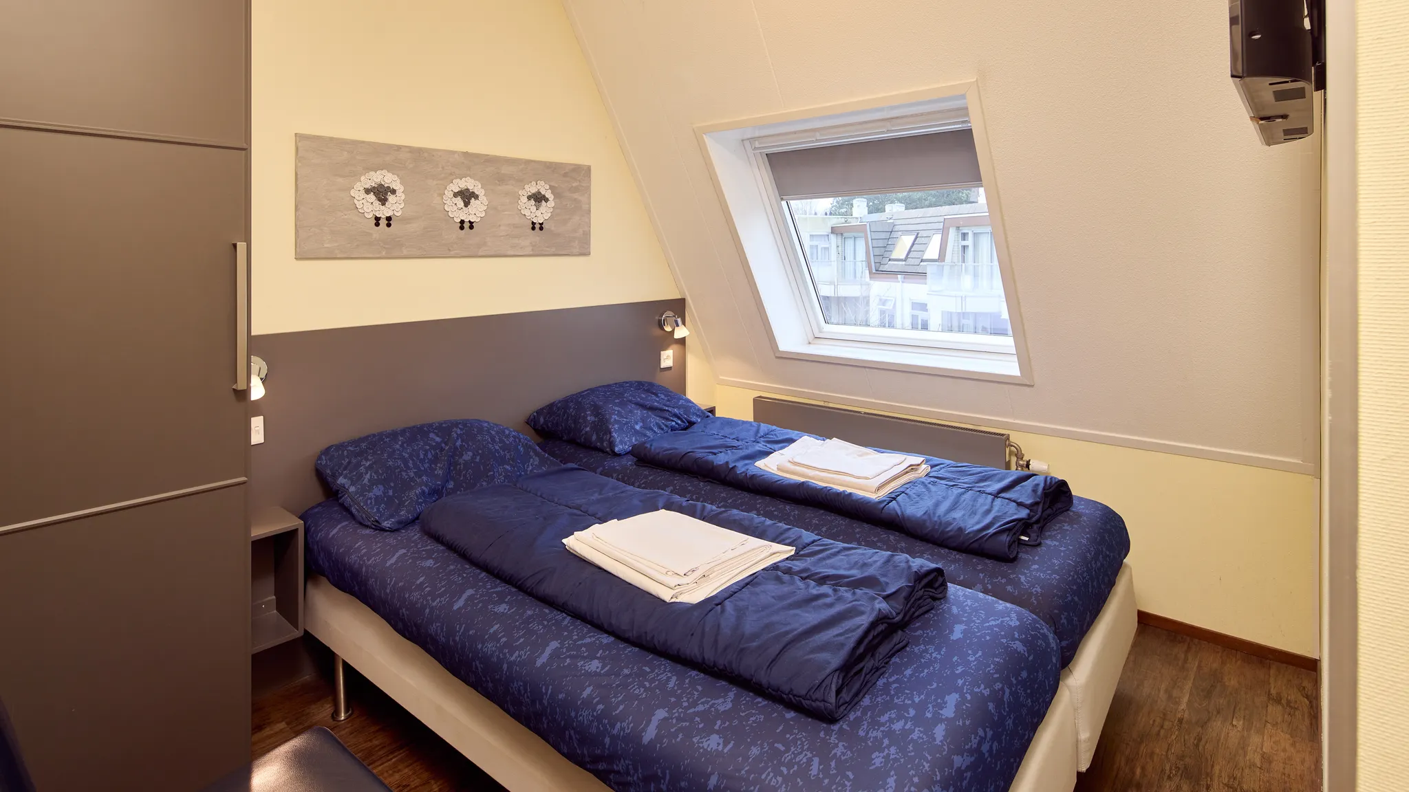 Flat 64 bedroom