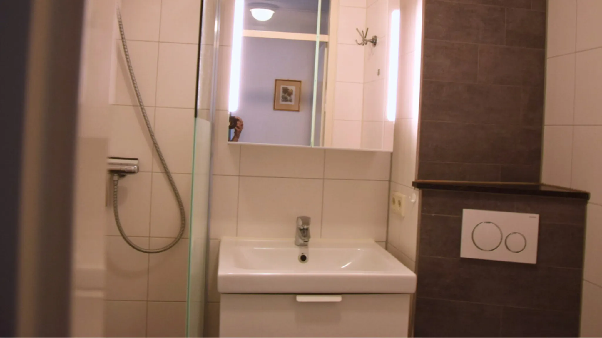Flat 84 bathroom