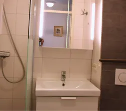 Flat 84 bathroom