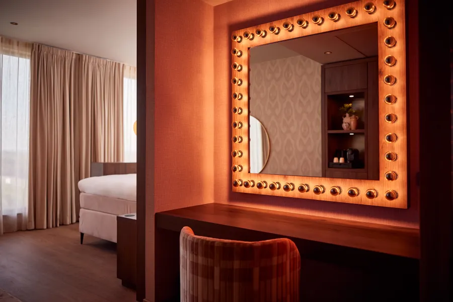 Penthouse East Van der Valk Hotel Lelystad