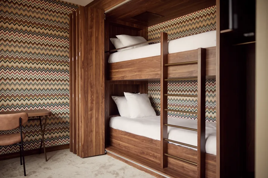 Beds Deluxe family room